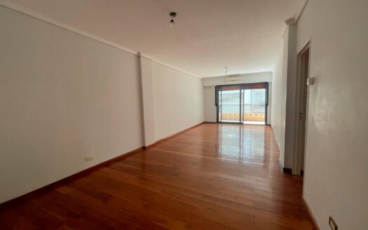 Semipiso 4 ambientes con dependencia y cochera en Las Cañitas